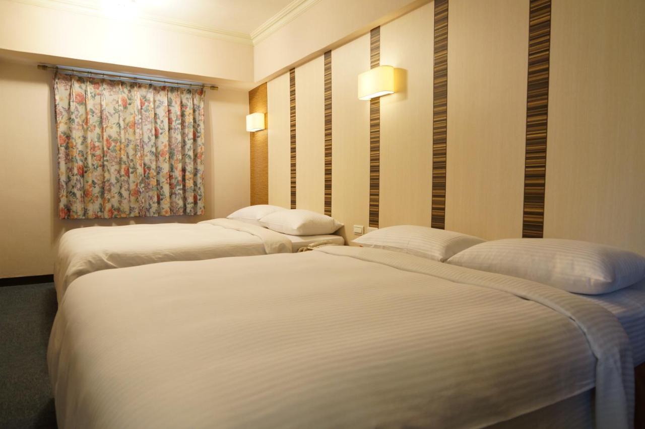 Ying Dai Hotel Тайнань Экстерьер фото